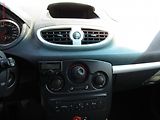 Renault Clio (2009) 1.5 dCi, ČR, AC, el. výbava - náhled 12