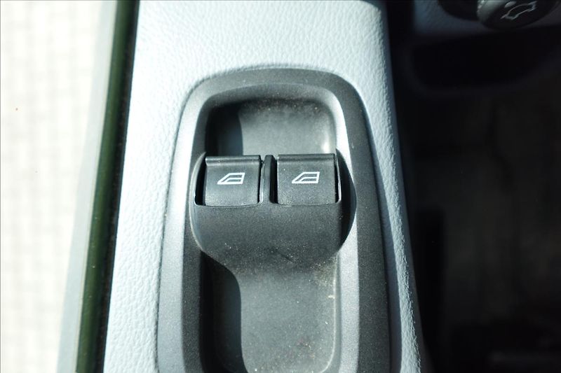 Ford Transit 2,0 TDCI  VALNÍK KLIMA - fotka 16 z 26