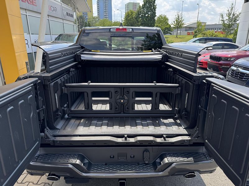 RAM 1500 5,7 HEMI Laramie Rambox - fotka 25 z 60