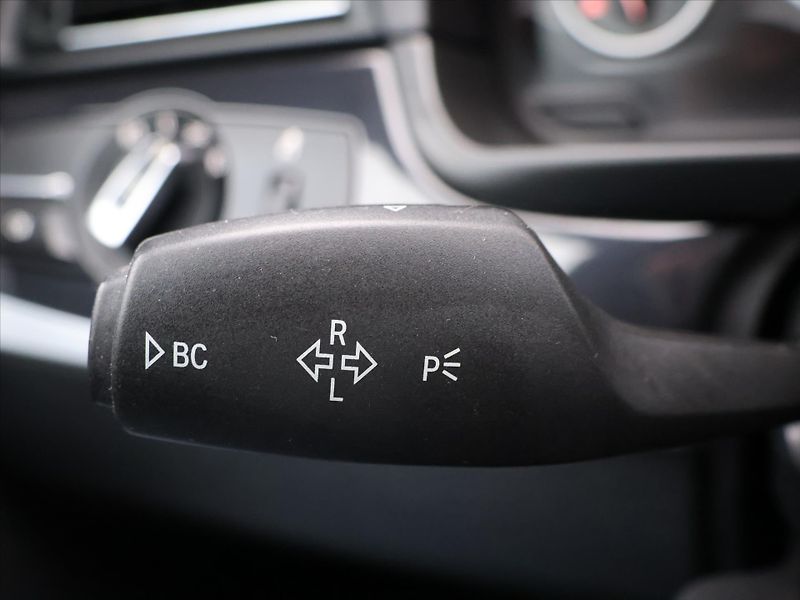BMW Řada 5 2,0 d 160kW xDrive Aut. CZ - fotka 20 z 38