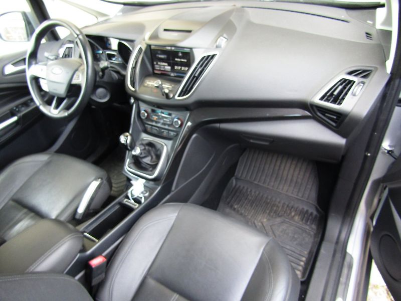 Ford Grand C-MAX (2016) 1.5 TDCi 88kW - fotka 14 z 37