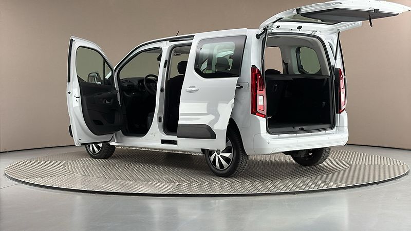 Opel Combo 1.5 CDTI  Edition Plus N1 - fotka 7 z 21
