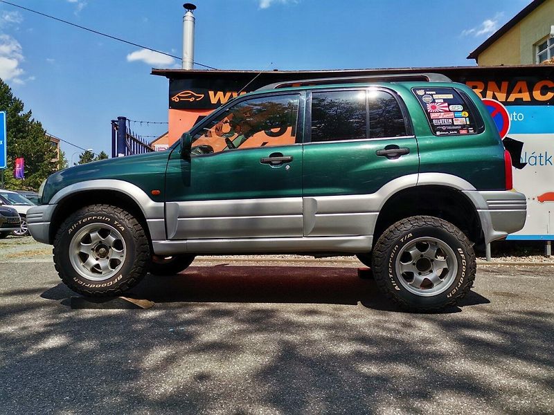 Suzuki Grand Vitara (1998) 2.5i V6 106kw 4x4 Offroad TOP! - fotka 34 z 35