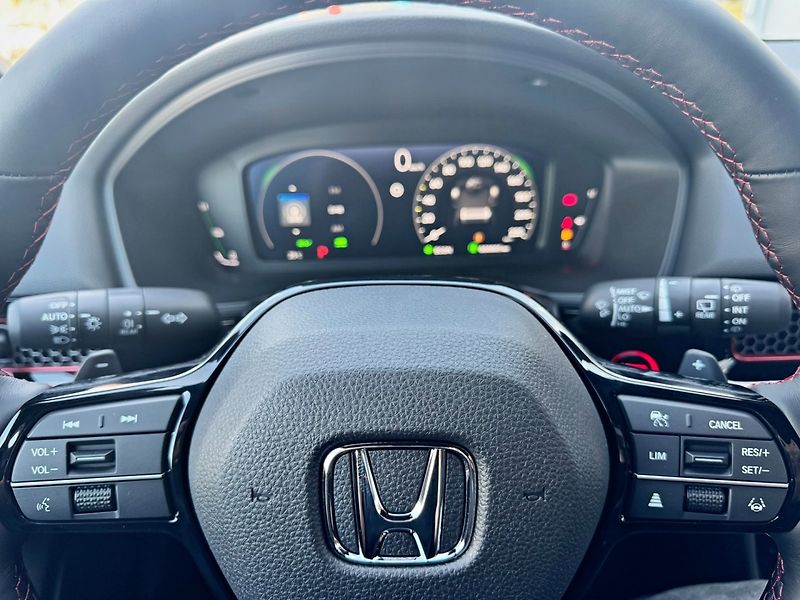 Honda Civic (2026) 2.0 e:HEV SPORT  MR27 SKLADEM - fotka 17 z 36