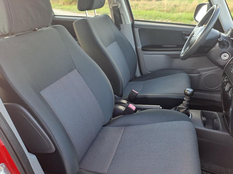 Suzuki SX4 (2008) 1.9 DDiS 2xKOLA, PĚKNÝ STAV - fotka 14 z 33