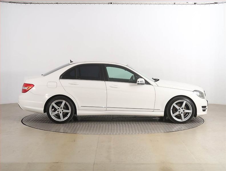 Mercedes-Benz Třídy C (2014) C 180 CDI, Automat, Serv.kniha - fotka 6 z 19