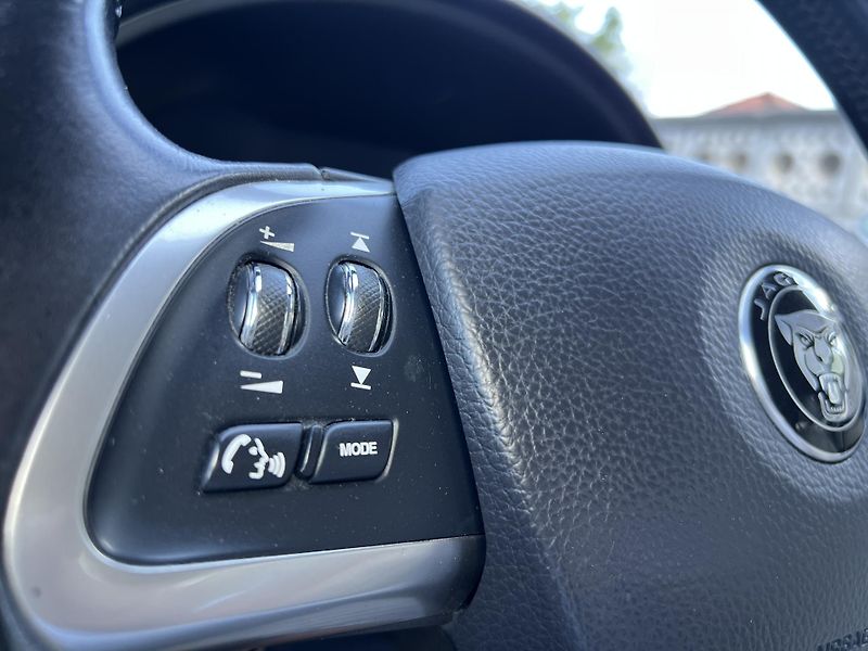 Jaguar XF 3.0D AUTOMAT KŮŽE NAVI KAMERA  - fotka 15 z 51
