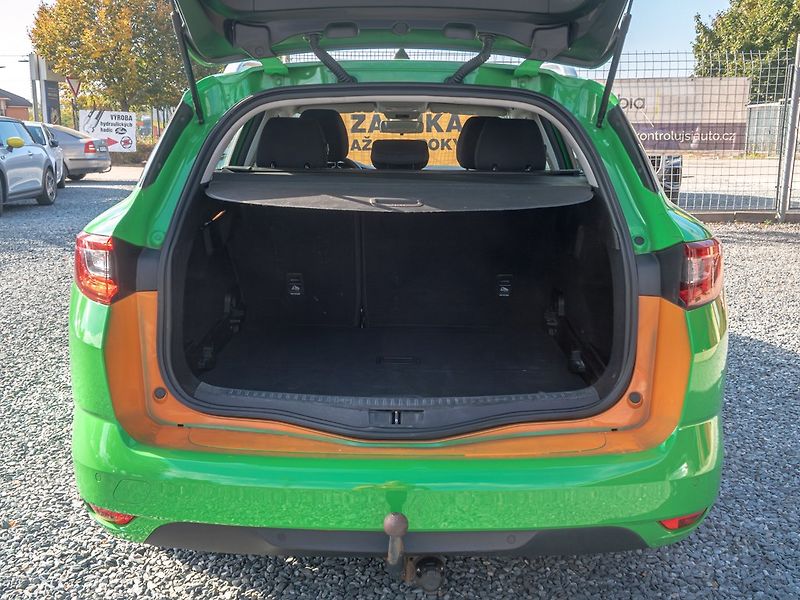 Renault Mégane (2020) 1.4i 75KW - zelená VALENCIA - fotka 39 z 45