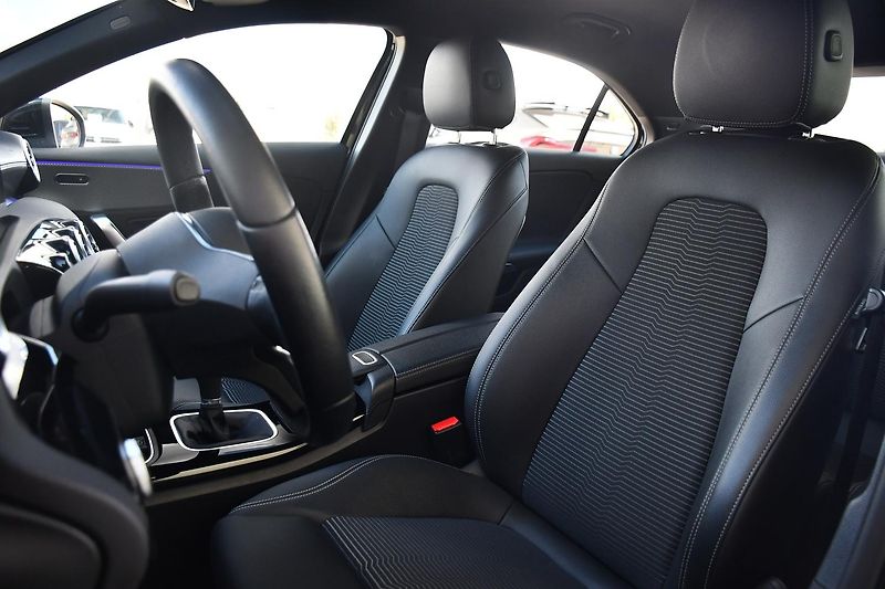 Mercedes-Benz Třídy A A180 NTOP ČR 1M - fotka 11 z 54