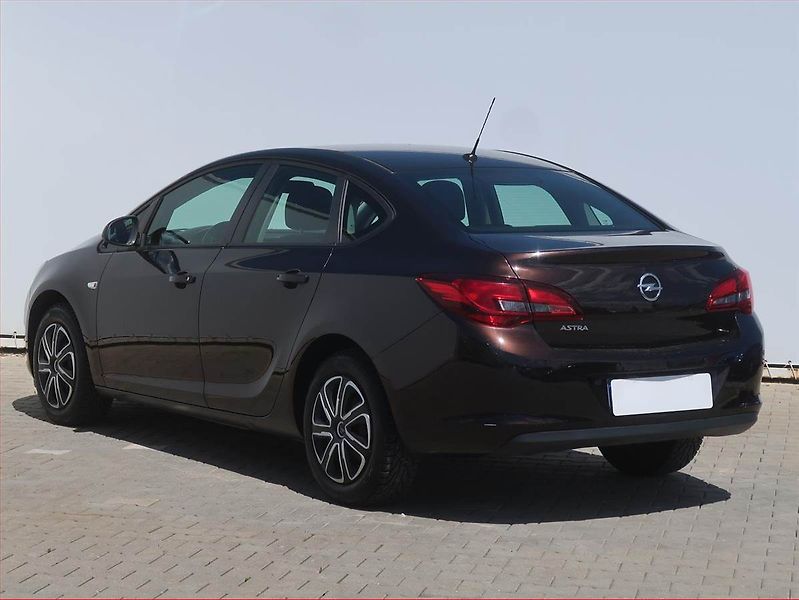 Opel Astra (2016) 1.6 16V, Tempomat - fotka 4 z 14