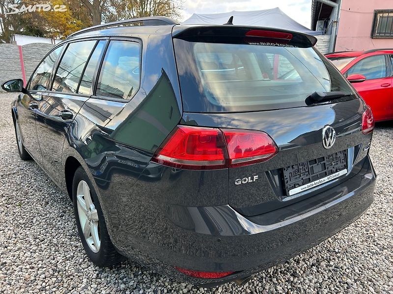Volkswagen Golf (2015) 1.6 TDi 81KW servisni kniha - fotka 9 z 44