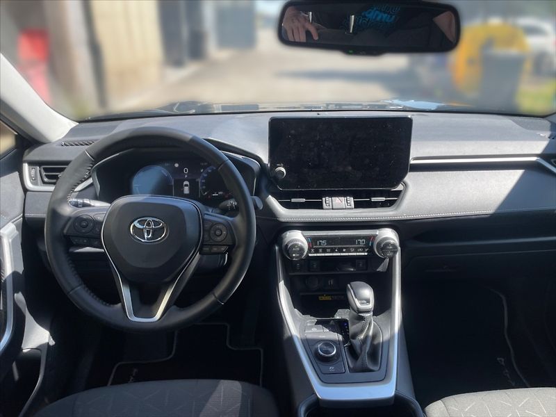 Toyota RAV4 2,5 Hybrid Comfort 4WD AT - fotka 9 z 11
