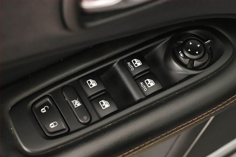 Jeep Compass (2017) 1.4 MultiAir, 4X4, Automat - fotka 20 z 20