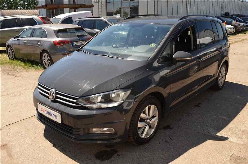Volkswagen Touran (2016) 1,6 TDI - fotka 1 z 22