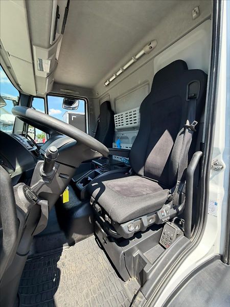Iveco Eurocargo 6,7 ML120E22P 18EUP s  čelem - fotka 19 z 30