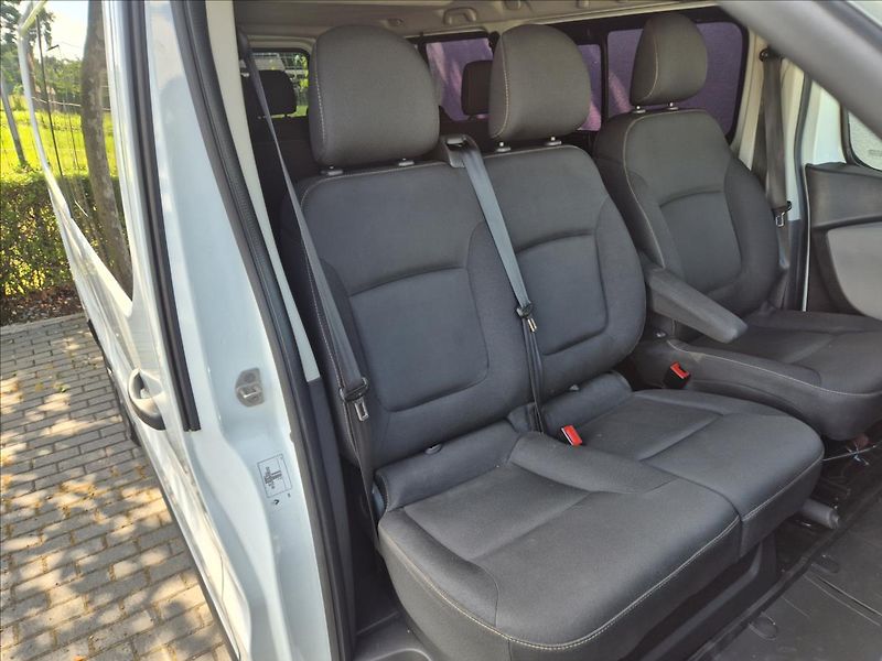 Renault Trafic 1,6 DCI 9 Míst L2 Long 2xKlima - fotka 21 z 26