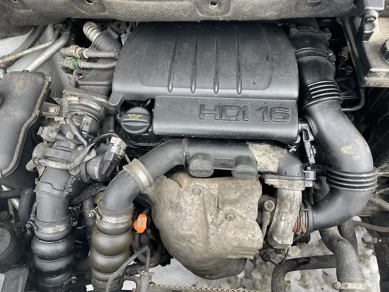 Peugeot Partner Tepee 1.6hdi 66kw NÁHRADNÍ DÍLY - fotka 4 z 5