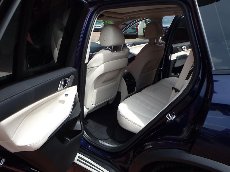 BMW X5 (2019) 3.0 da,X-Line,INDIVIDUAL,Laser - fotka 19 z 33