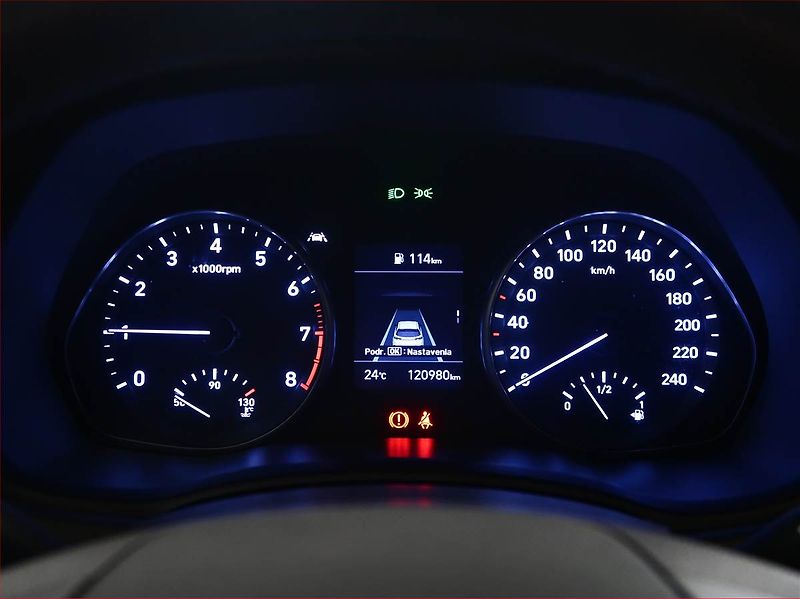 Hyundai i30 (2020) 1.5 DPI, Serv.kniha, Navi - fotka 11 z 16