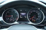 Volkswagen Touran (2019) 2.0 TDI, Automat, Navi - náhled 11