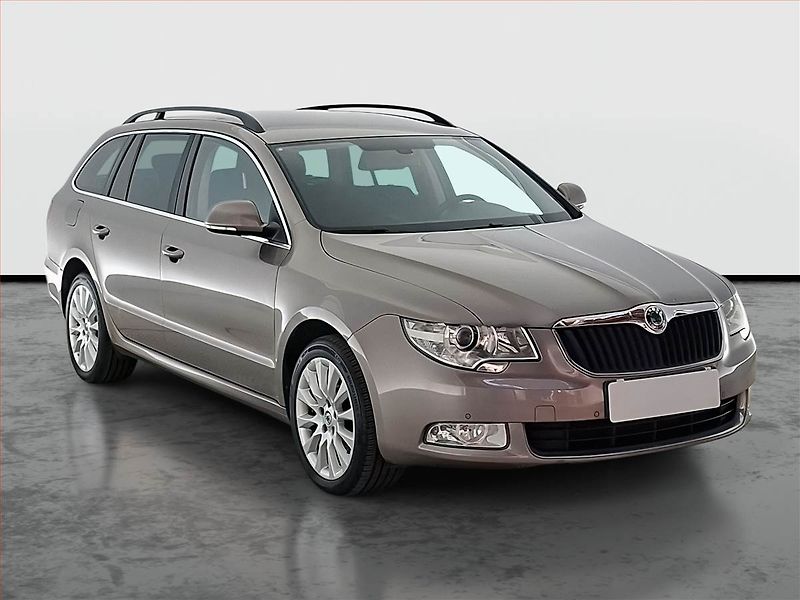 Škoda Superb (2012) 2.0 TDI, Xenony, Tempomat - fotka 1 z 15