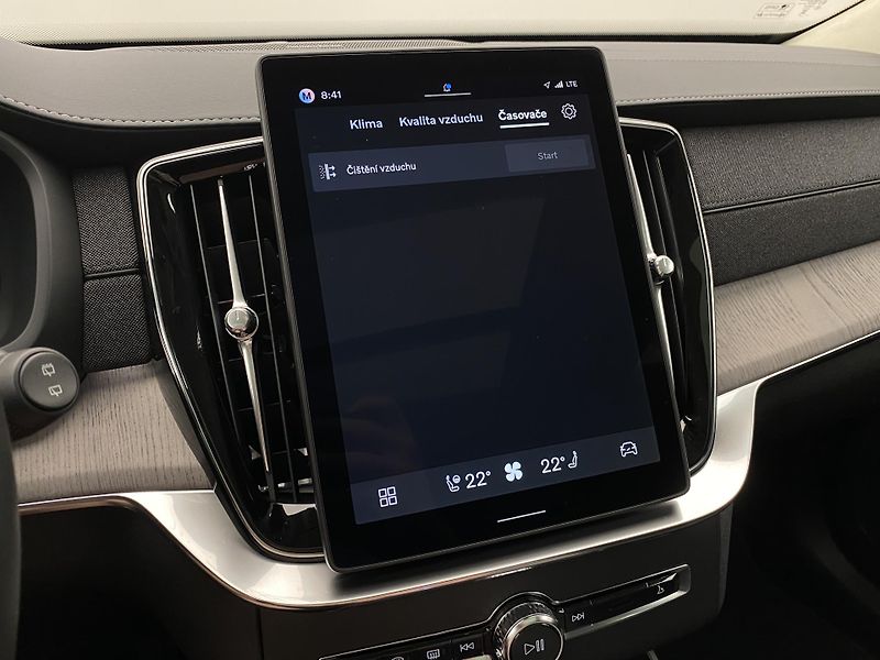 Volvo XC90 (2026) B5 AWD AUT BRIGHT ULTRA 7míst - fotka 44 z 71