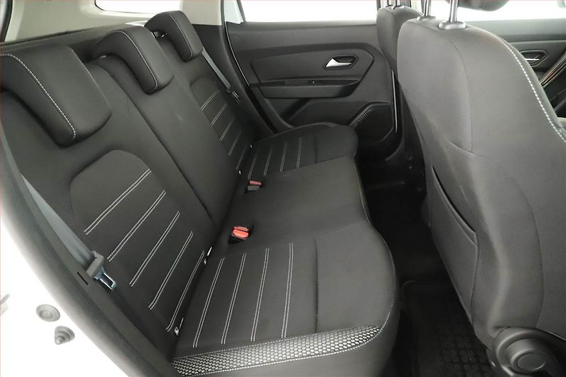 Dacia Duster (2019) 1.5 Blue dCi, 4X4, ČR,1.maj - fotka 7 z 16