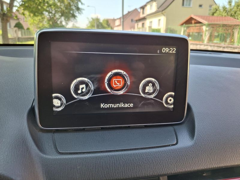 Mazda 2 1.5 benzin  - fotka 30 z 41