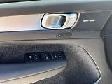 Volvo XC40 PLUS DARK B3 120kW - náhled 22
