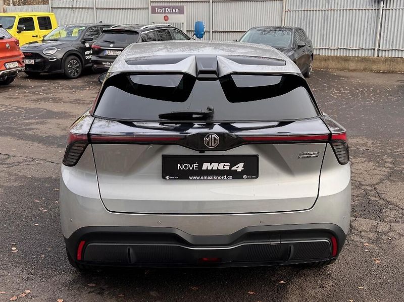 MG MG4 (2025) Electric Exclusive (64 kWh) - fotka 9 z 41