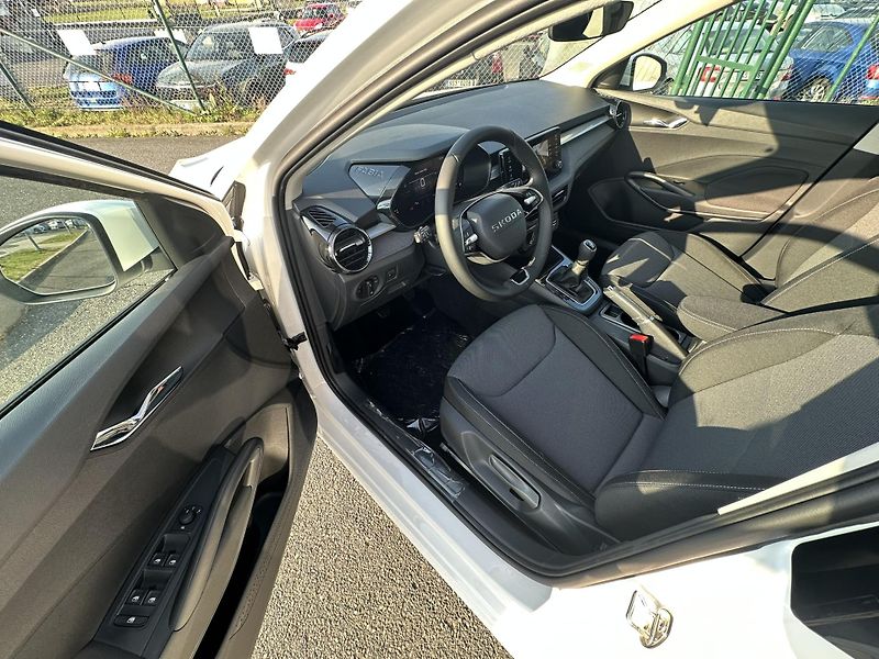 Škoda Fabia CLASSIC 1.0MPI 59kW  - fotka 6 z 13