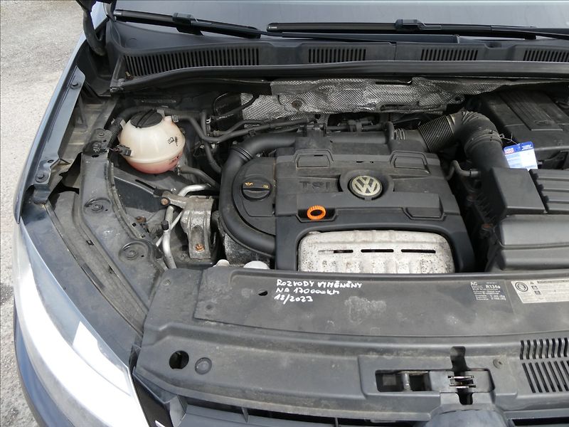 Volkswagen Sharan 1,4 TSi 110kW Comfort,po servi - fotka 33 z 44