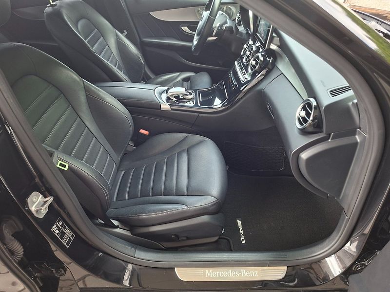 Mercedes-Benz Třídy C (2017) C 250d 150kW 4MATIC BURMESTER - fotka 30 z 50
