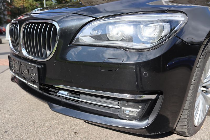 BMW Řada 7 730D XDRIVE F01 190kW - fotka 5 z 48