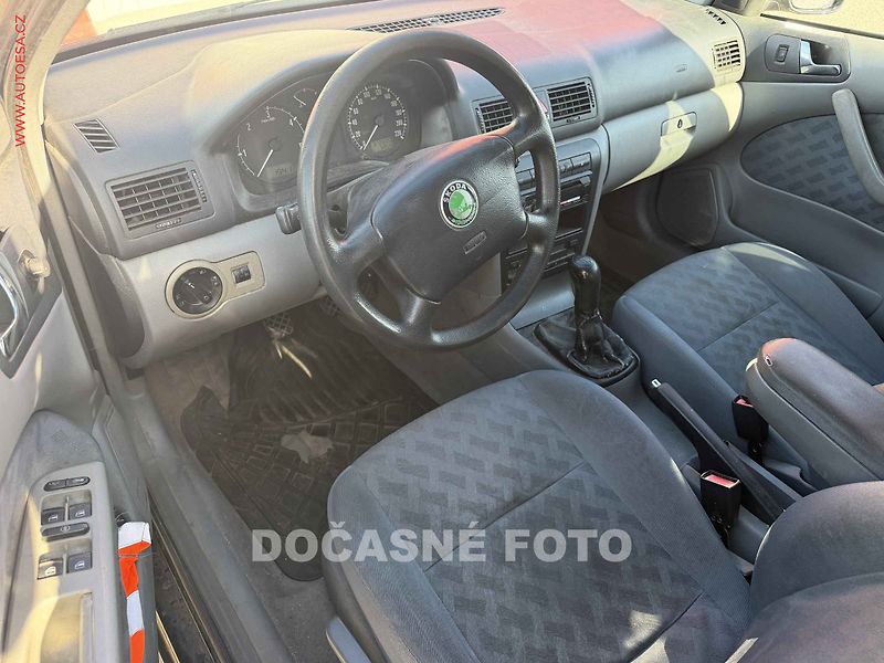 Škoda Octavia (2000) 1.9TDi, 1.maj, výhřev sed - fotka 3 z 3