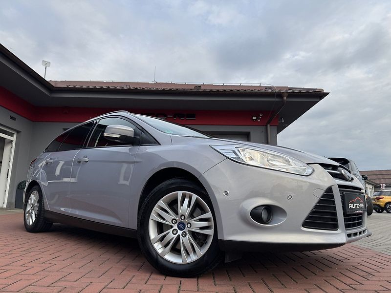 Ford Focus (2011) 1.6Ti-VCT Klima Parkování - fotka 48 z 48