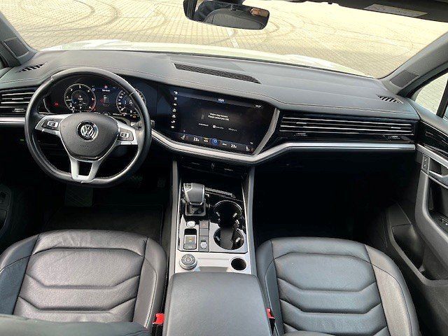 Volkswagen Touareg - fotka 8 z 12