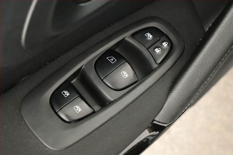Renault Kadjar (2017) 1.6 dCi, 4X4, Tempomat - fotka 12 z 19