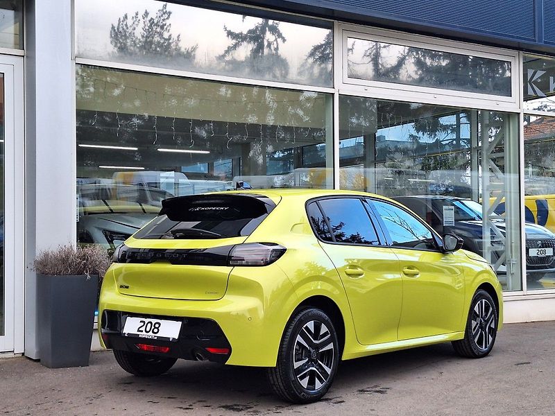 Peugeot 208 (2026) ALLURE 1.2 TURBO 100k MAN6 - fotka 8 z 19