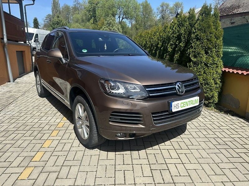 Volkswagen Touareg 3.0 V6 TDi BlueMotion - fotka 1 z 35