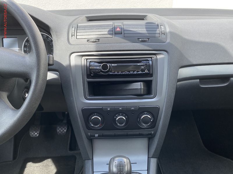 Škoda Octavia (2012) 1.2 TSi, Active, tempo, TZ - fotka 12 z 16