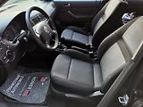 Volkswagen Golf (2001) 1.6i 77kw Klima ESP 5dv. - náhled 10