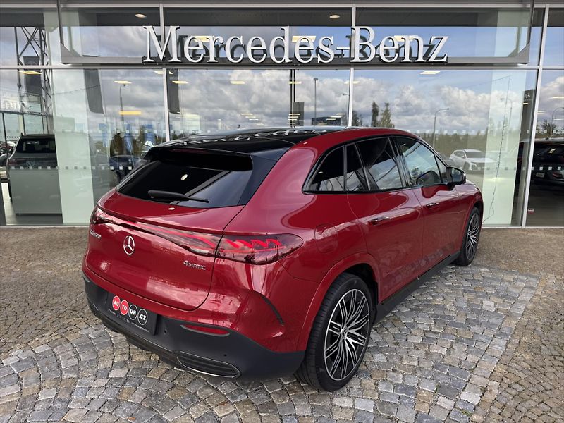 Mercedes-Benz EQE 500 4MATIC SUV - fotka 25 z 36