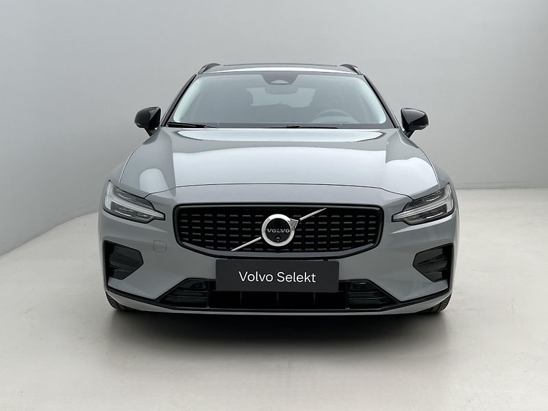 Volvo V60 B4 PLUS DARK AUT 1.maj. - fotka 13 z 47