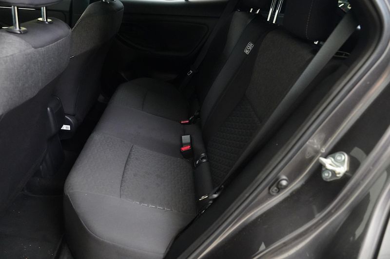 Toyota Yaris Cross - fotka 28 z 29