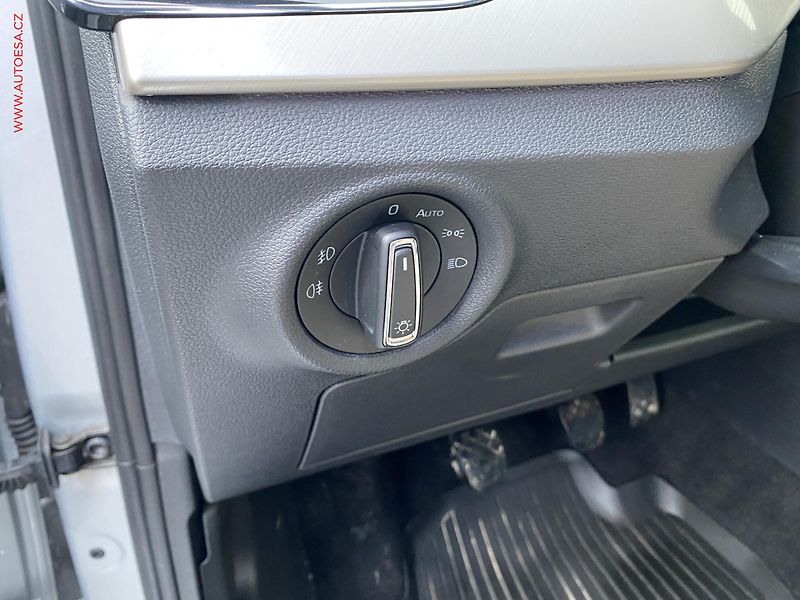 Škoda Scala (2021) 1.5 TSi, 2.maj,ČR, Style - fotka 15 z 17