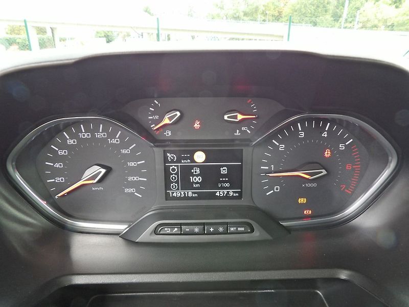 Peugeot Rifter 1.5 BlueHDI Active ČR 5míst - fotka 11 z 29