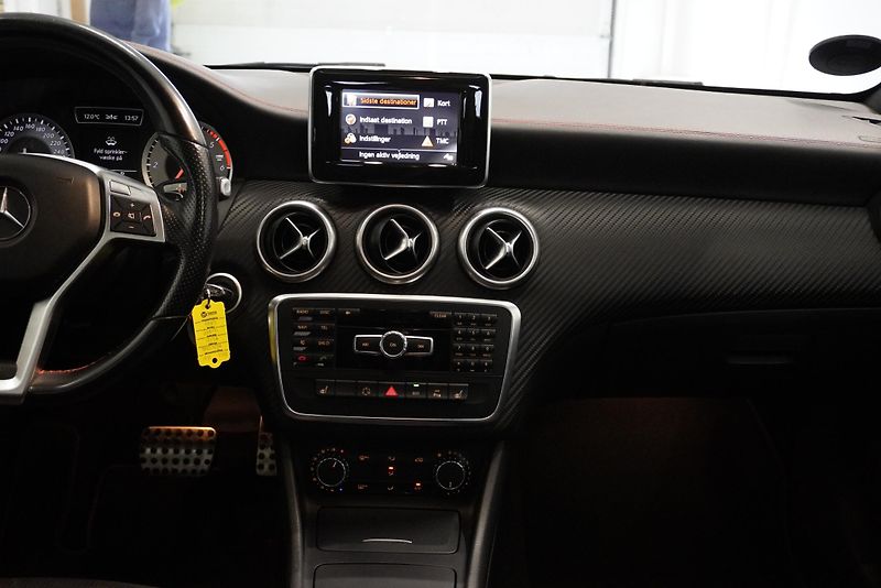 Mercedes-Benz Třídy A A220 2,2 CDI AMG-LINE AUT. - fotka 22 z 27