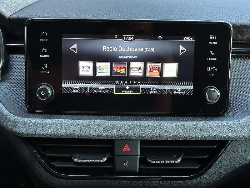 Škoda Scala 1.0TSi DSG 116PS KLIMA AC V.Co - fotka 22 z 37