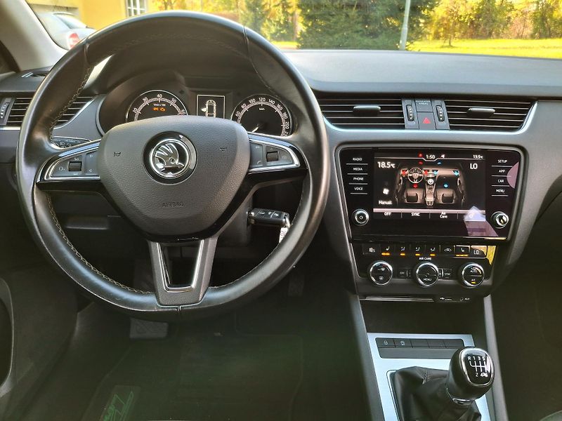 Škoda Octavia 1.4TSI 110 kw servisní histori - fotka 25 z 42